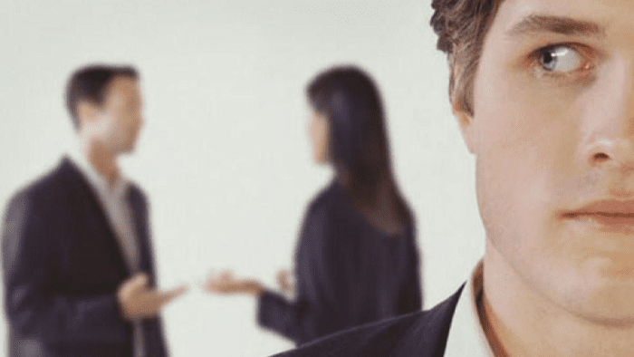 نمونههایی از افکار افراد مبتلا به پارانوئید